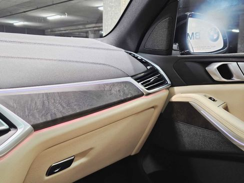 Used 2022 BMW X5 xDrive40i w/ Parking Assistance Package image 20