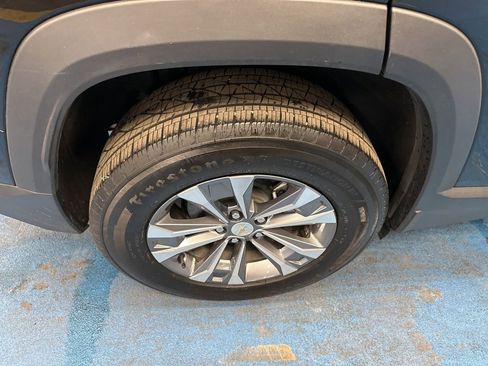 Certified 2025 Chevrolet Equinox LT image 5