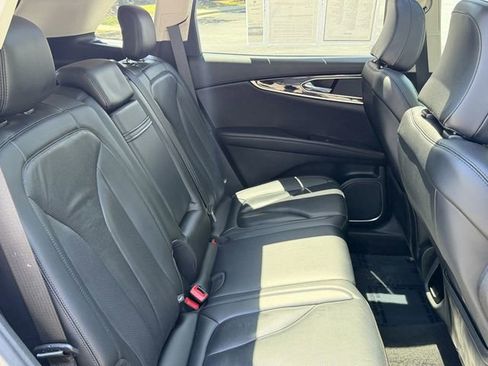 Used 2022 Lincoln Nautilus Reserve w/ Equipment Group 201A AWD/4WD image 29