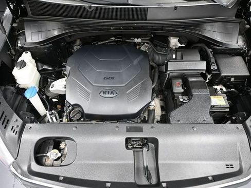 Used 2019 Kia Sorento LX image 46