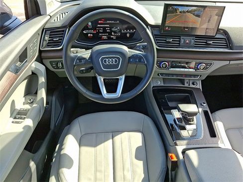 Certified 2023 Audi Q5 2.0T Premium Plus w/ Premium Plus Package image 12