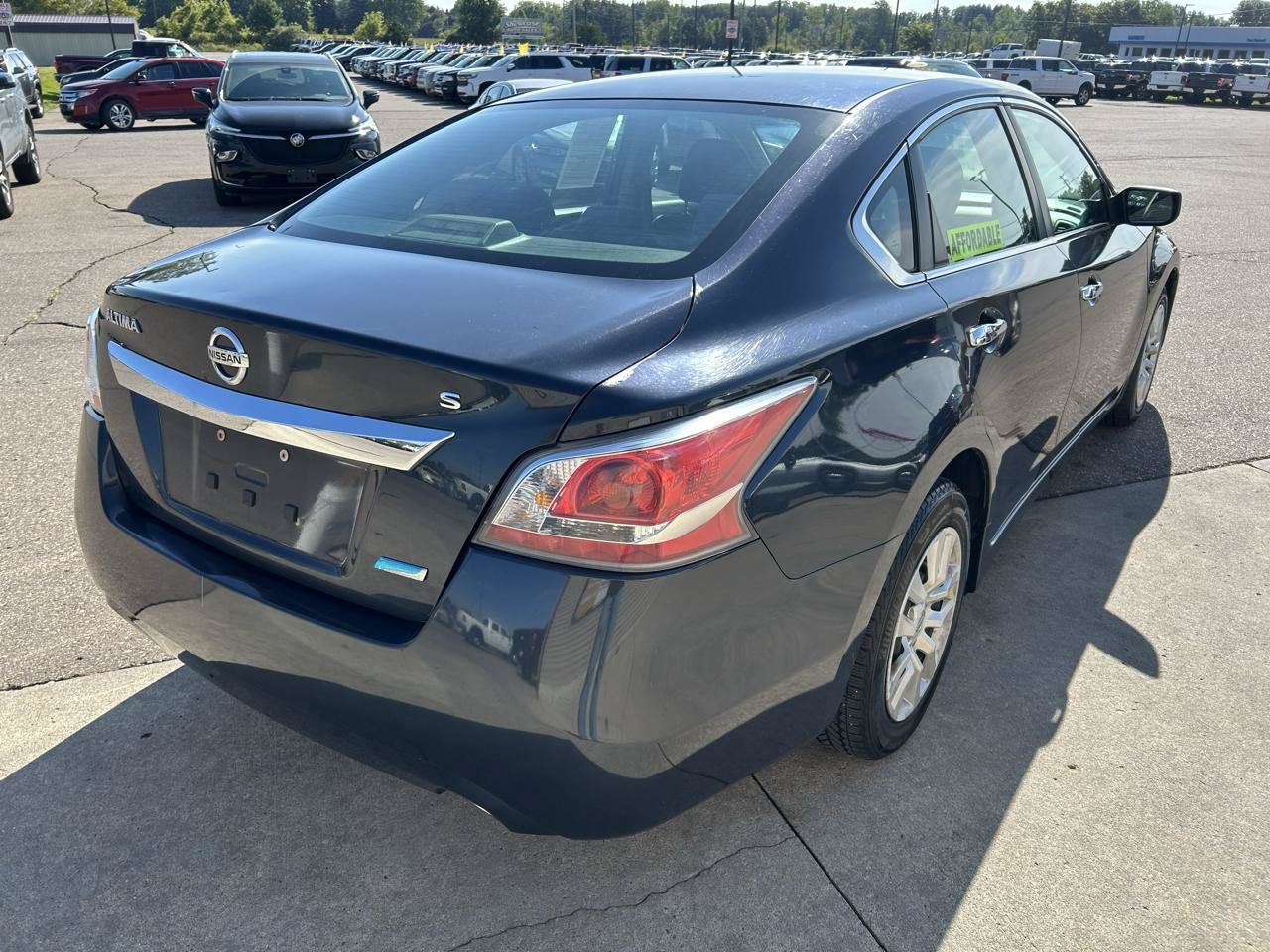 Used 2014 Nissan Altima 2.5 S FWD image 5