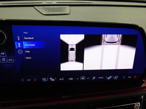 Used 2024 Chevrolet Traverse RS w/ LPO, Floor Liner Package FWD image 30