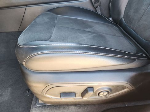 Used 2025 Jeep Grand Cherokee 4WD image 27