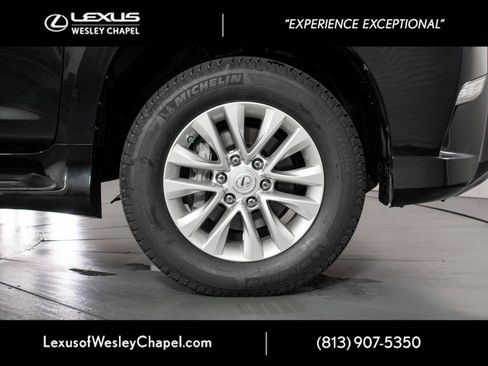 Used 2023 Lexus GX 460 Premium w/ Premium Plus Package AWD/4WD image 5