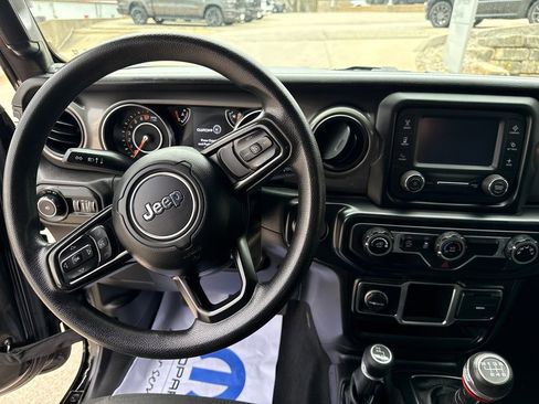 Used 2021 Jeep Wrangler Sport AWD/4WD image 13