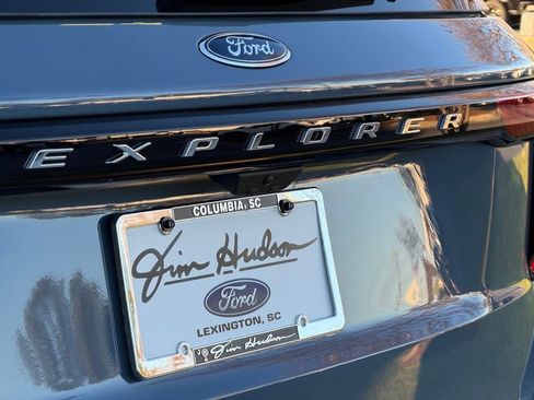 New 2026 Ford Explorer Active w/ Active Comfort Package image 7