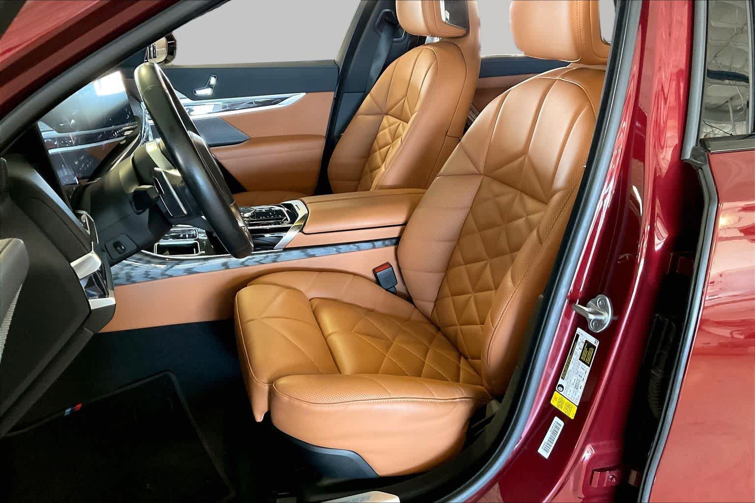 Used 2023 BMW 740i RWD image 7