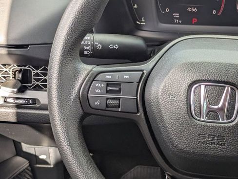 Used 2023 Honda Accord EX image 19