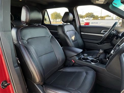 Used 2016 Ford Explorer Sport image 32