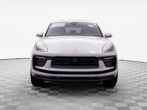 New 2026 Porsche Macan image 9