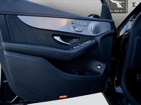 Used 2023 Mercedes-Benz GLC 300 4MATIC Coupe image 17