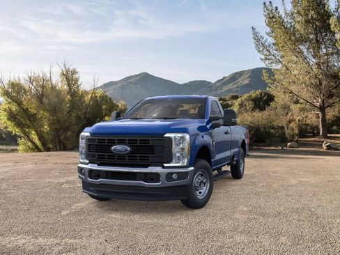 New 2026 Ford F250 XL w/ FX4 Off-Road Package AWD/4WD image 2