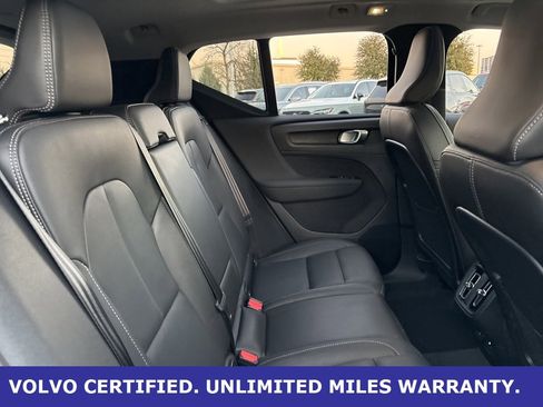 Certified 2025 Volvo XC40 B5 Core image 10