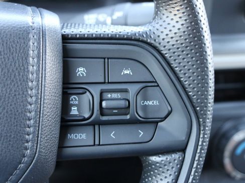Used 2026 Toyota Tacoma SR5 AWD/4WD image 18