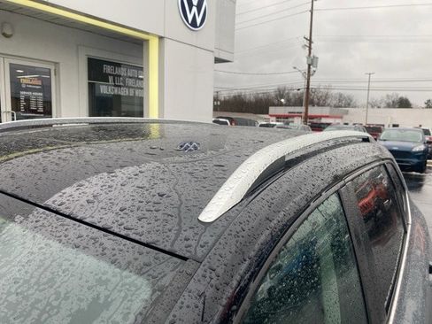 New 2024 Volkswagen Taos SE image 15