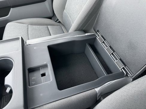 New 2026 Ford F250 XL w/ XL Chrome Package image 48