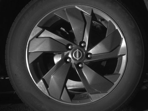 Used 2025 Nissan Rogue SV image 15