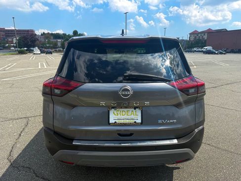 Used 2023 Nissan Rogue SV AWD/4WD image 5