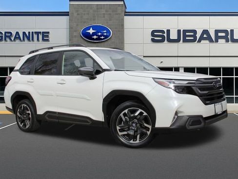 Used 2025 Subaru Forester Limited AWD/4WD image 4