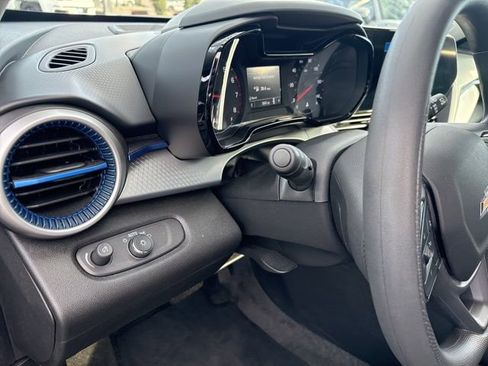 Certified 2025 Chevrolet Trax LS image 16