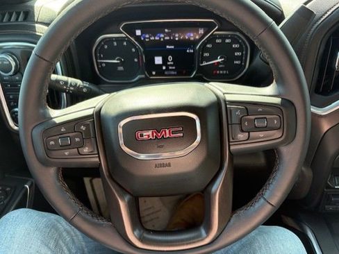 Used 2022 GMC Sierra 1500 AT4 w/ AT4 Premium Package image 12