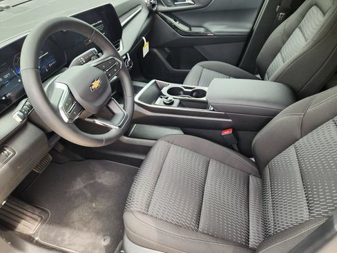 New 2026 Chevrolet Equinox LT w/ Safety and Technology Package FWD image 13
