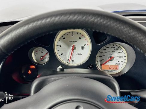 Used 2006 Dodge Viper SRT-10 w/ VOI9 Edition RWD image 16