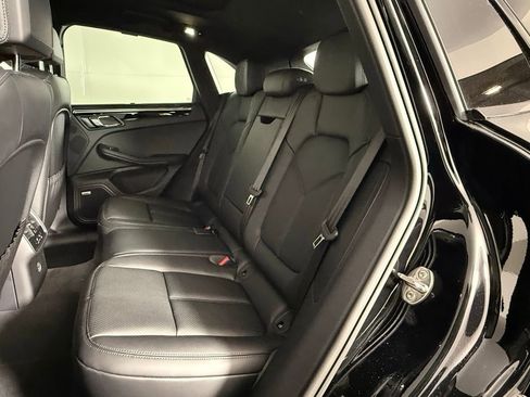 Certified 2026 Porsche Macan AWD/4WD image 24
