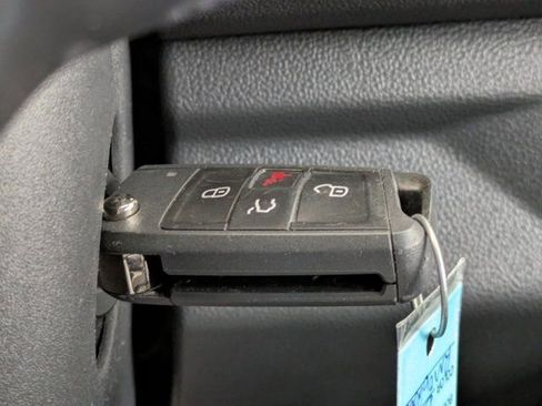 Used 2024 Volkswagen Jetta Sport image 27