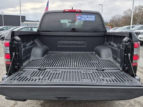Used 2023 Nissan Frontier S w/ Technology Package image 19