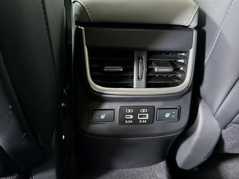 Certified 2025 Subaru Outback Limited image 31
