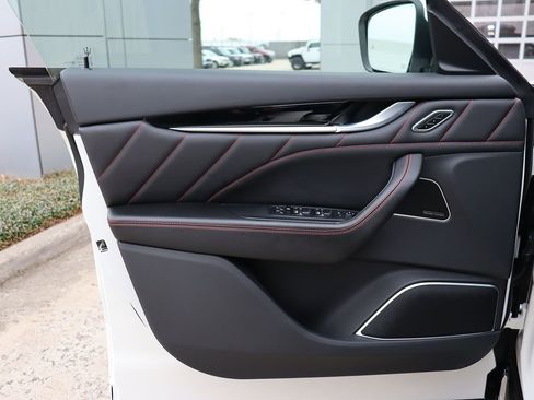 Used 2022 Maserati Levante Modena image 51