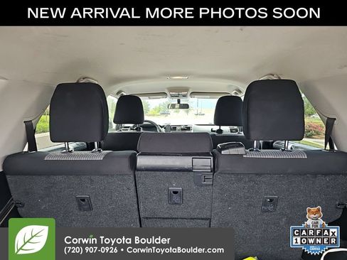 Used 2018 Toyota 4Runner SR5 AWD/4WD image 12