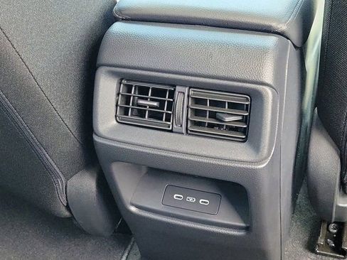 Used 2025 Honda CR-V EX image 6