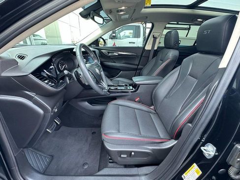 Used 2023 Buick Envision Essence FWD image 7