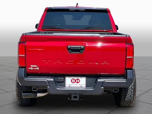 Used 2026 Toyota Tacoma SR AWD/4WD image 5