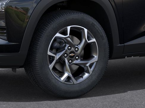 New 2026 Chevrolet Trax LT w/ Driver Confidence Package FWD image 9