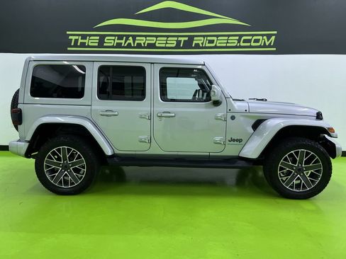 Used 2024 Jeep Wrangler High Altitude AWD/4WD image 10
