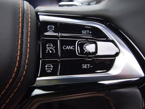 New 2026 Jeep Grand Cherokee L Summit w/ Obsidian Package AWD/4WD image 26