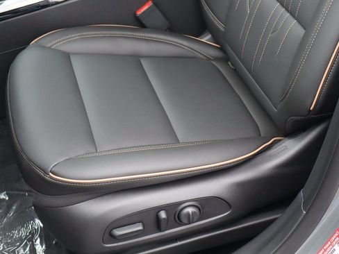 New 2026 Buick Envista Avenir FWD image 11