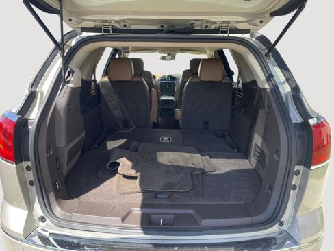 Used 2014 Buick Enclave Leather FWD image 7