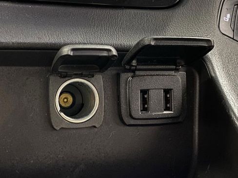 Used 2019 Chevrolet Suburban LT w/ LT Signature Package image 24