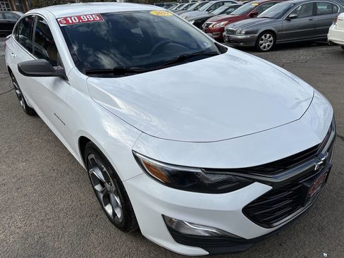 Used 2019 Chevrolet Malibu RS w/ LPO, Convenience Package 1 image 1