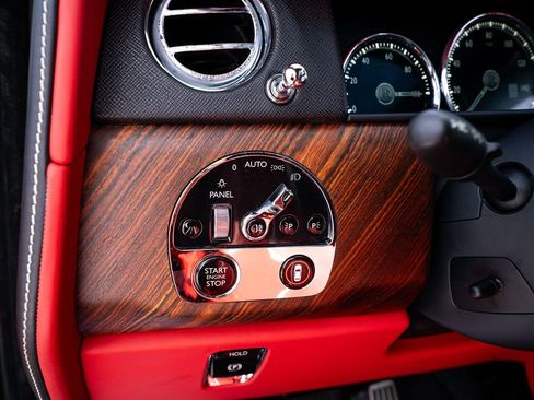 Used 2019 Rolls-Royce Cullinan AWD/4WD image 29