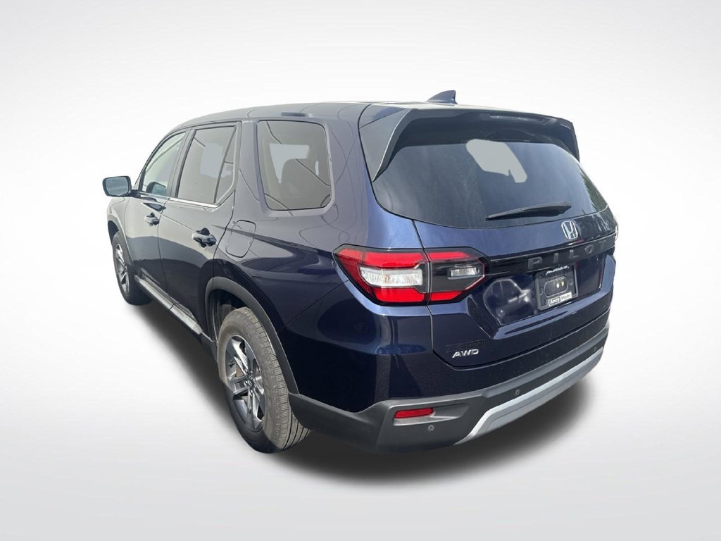 Used 2025 Honda Pilot EX-L image 3