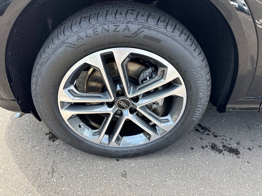 New 2026 Audi Q5 Premium AWD/4WD image 10