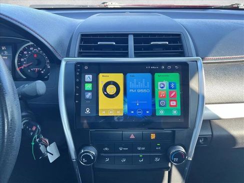 Used 2017 Toyota Camry SE image 13