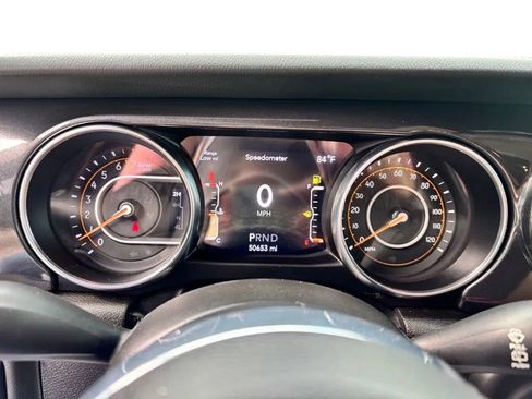 Used 2023 Jeep Wrangler Unlimited Sahara AWD/4WD image 14