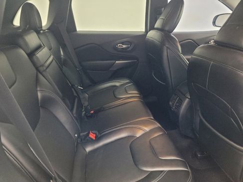 Used 2019 Jeep Cherokee Latitude Plus image 19